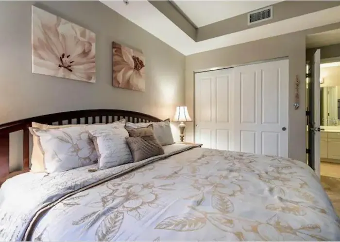 Waterfront Resort In Quiet Gated Community W Pool