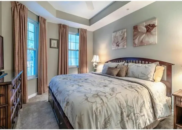 Waterfront Resort In Quiet Gated Community W Pool